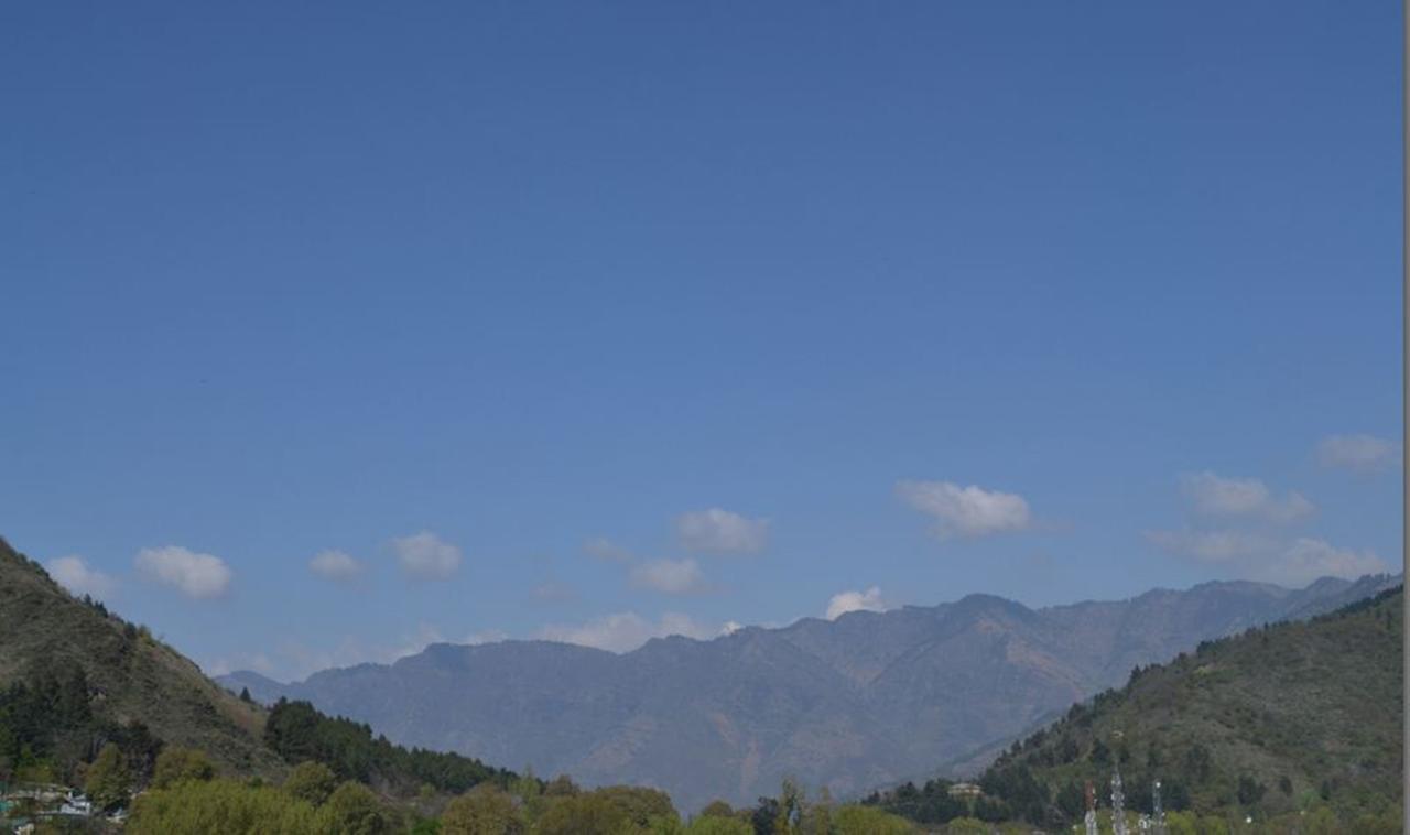 Hotel Green Leaf Srinagar  Exterior photo